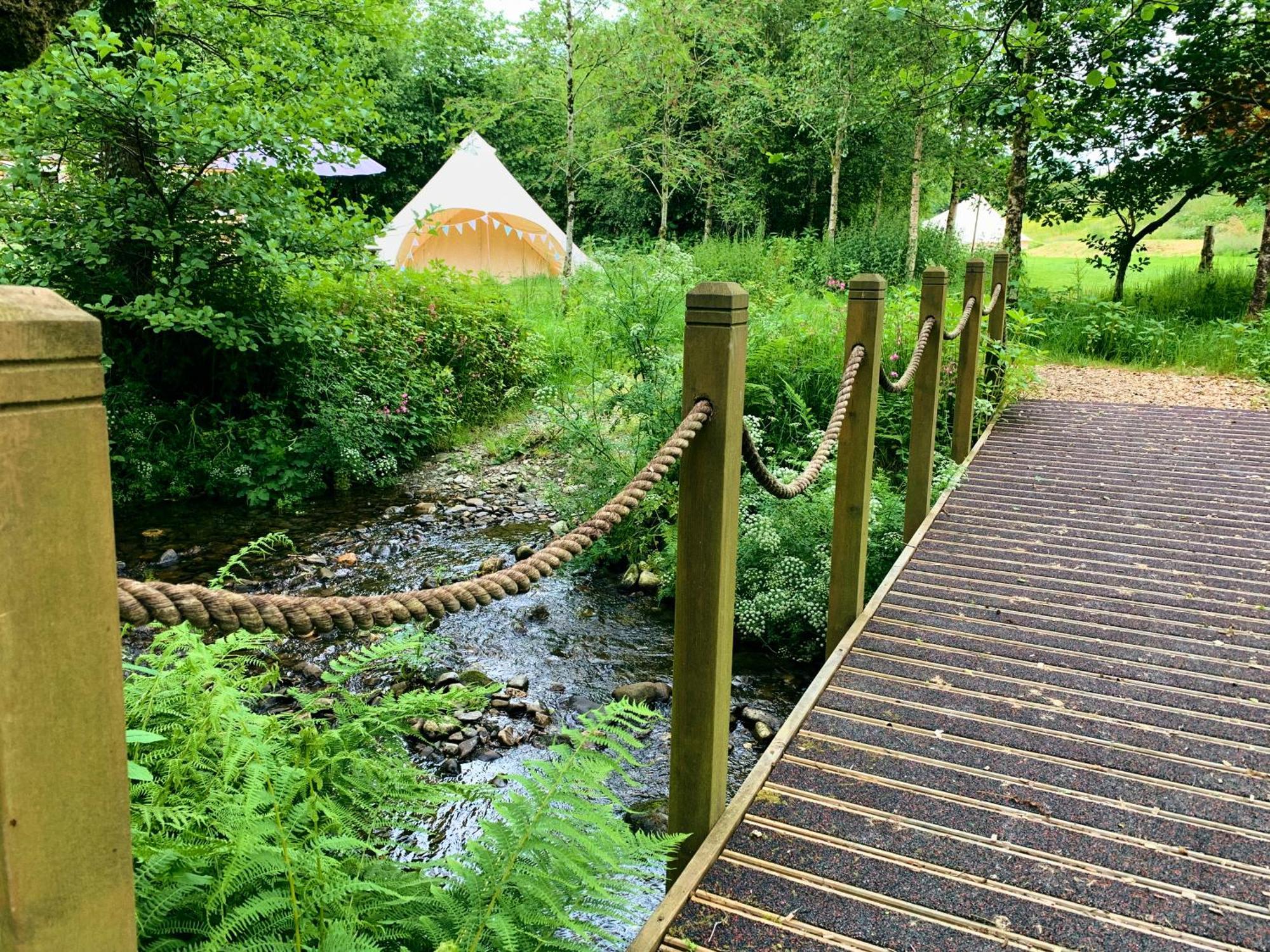 Llanfynydd Oak Tree Farm酒店 外观 照片